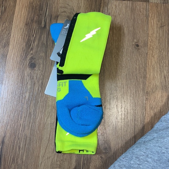 2013 Nike KD hyper elite reflective socks - Picture 4 of 5